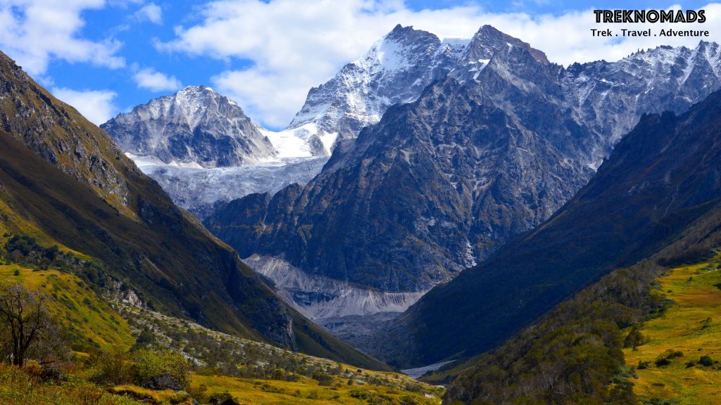 best time to trek to Valley of Flowers