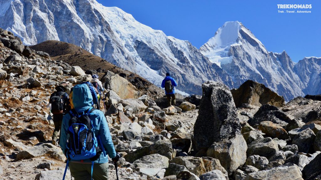 khumbu region, everest base camp, trekkers hikers