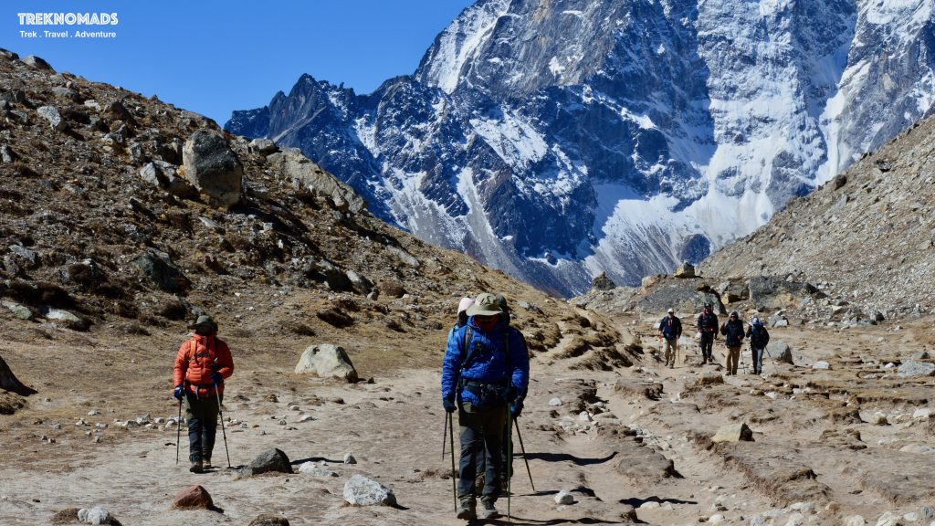 everest base camp route, lobuche