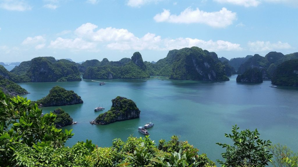 lagoon of Lan Ha Bay