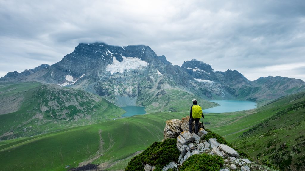 Kashmir great lakes trek campsite