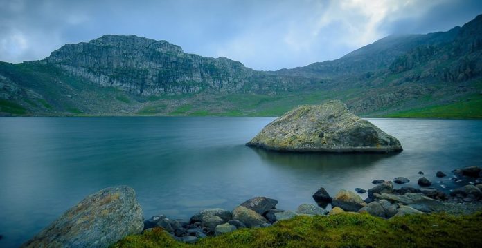 great kashmir lakes trek