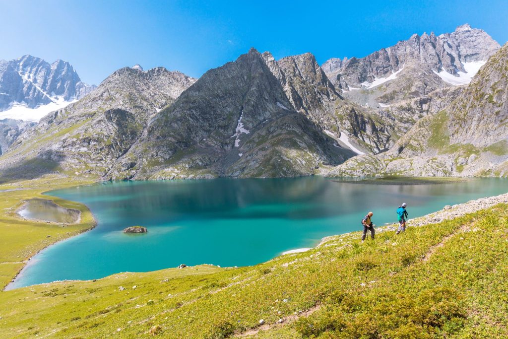 trekking in kashmir, alpine lake