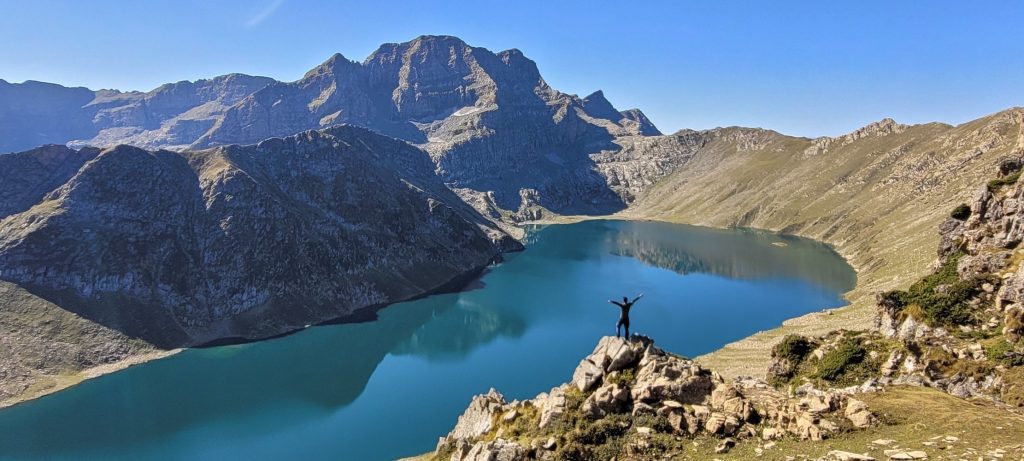 tarsar marsar lake trekking