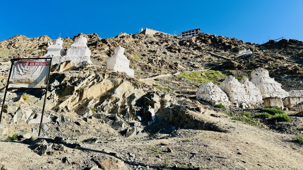 shanti stupa, leh, buddhist stupa